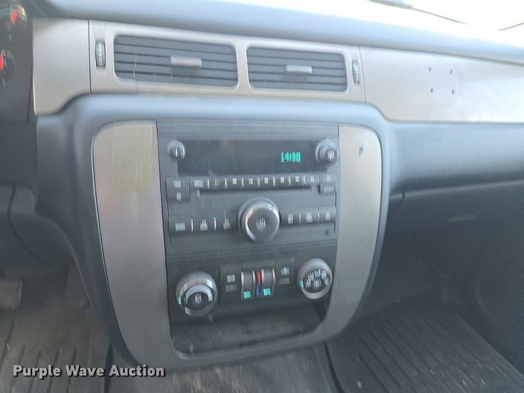 image for item DQ5216 2013 Chevrolet Tahoe Police SUV