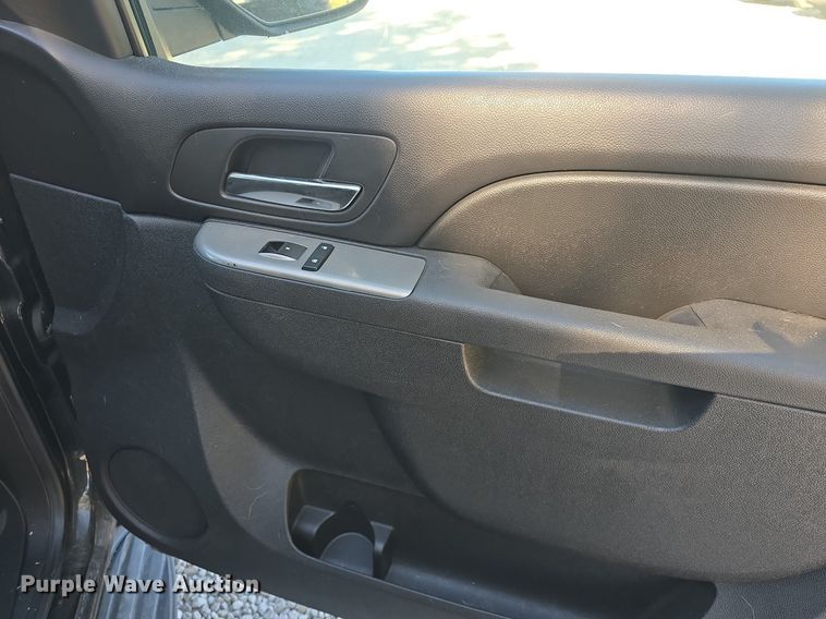 image for item DQ5216 2013 Chevrolet Tahoe Police SUV