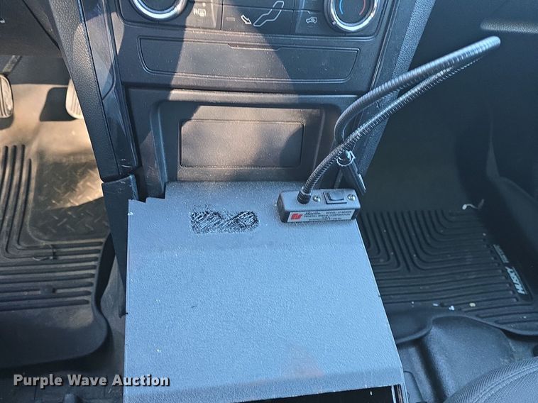 image for item DQ5217 2016 Ford Explorer Police Interceptor  SUV