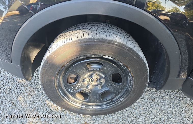 image for item DQ5217 2016 Ford Explorer Police Interceptor  SUV