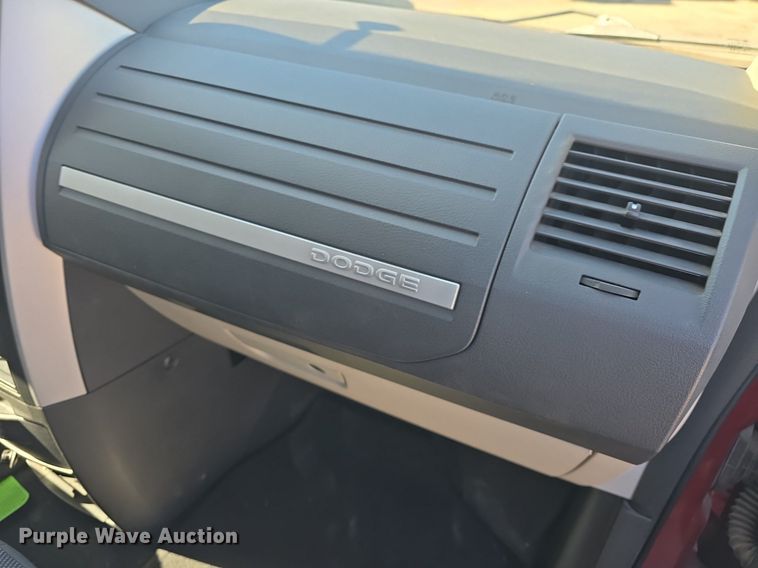 image for item DQ5221 2008 Dodge Grand Caravan  van