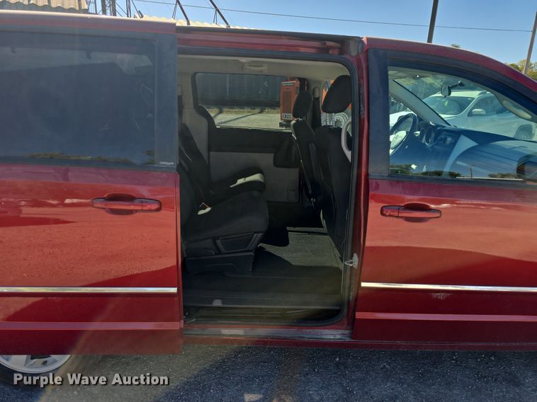 image for item DQ5221 2008 Dodge Grand Caravan  van