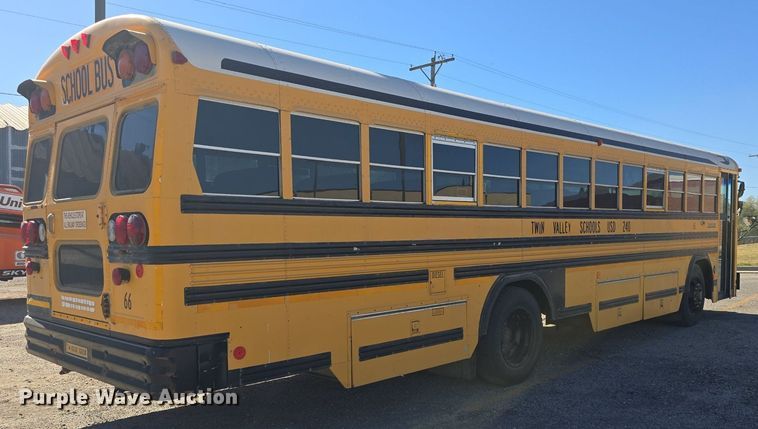 image for item DQ5222 2000 Bluebird  school bus