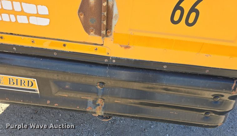 image for item DQ5222 2000 Bluebird  school bus