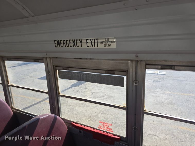 image for item DQ5222 2000 Bluebird  school bus