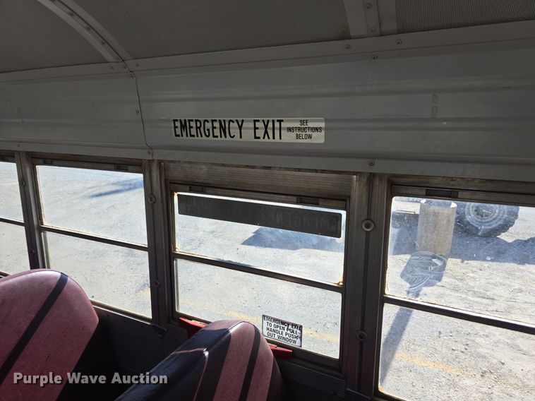 image for item DQ5222 2000 Bluebird  school bus