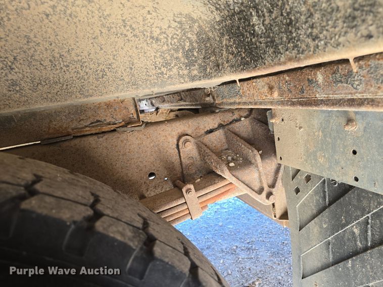 image for item DQ5222 2000 Bluebird  school bus