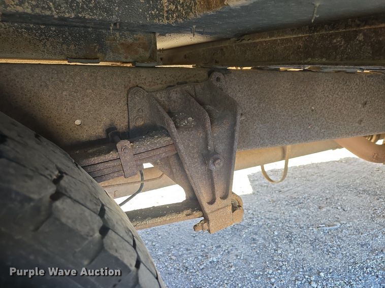 image for item DQ5222 2000 Bluebird  school bus