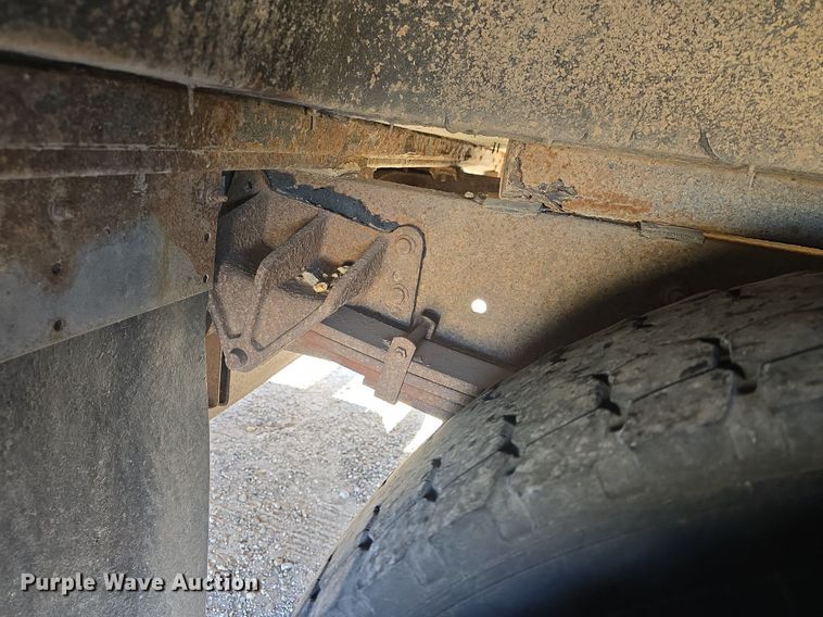 image for item DQ5222 2000 Bluebird  school bus