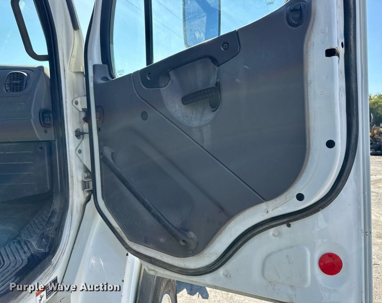 image for item DR2705 2012 Freightliner  M2  dump truck