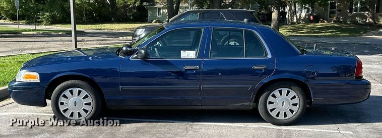 image for item DR2719 2011 Ford Crown Victoria  Police Interceptor