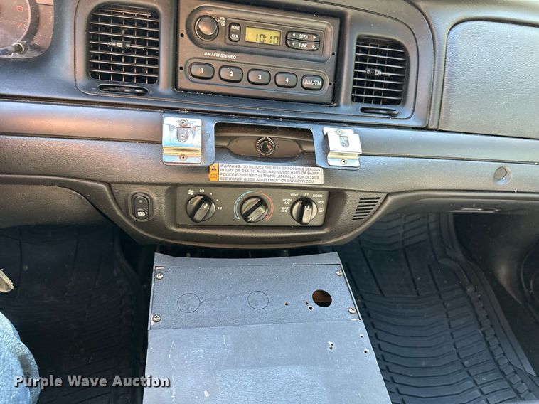 image for item DR2719 2011 Ford Crown Victoria  Police Interceptor