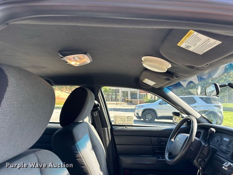 image for item DR2719 2011 Ford Crown Victoria  Police Interceptor