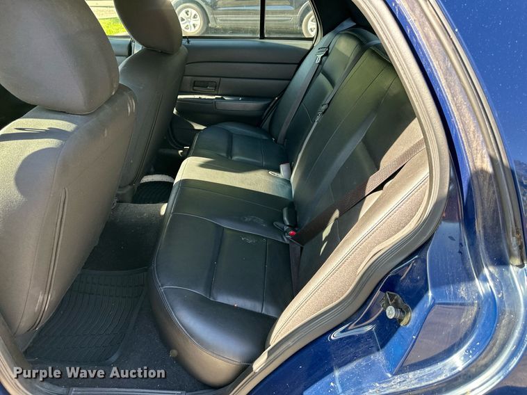 image for item DR2719 2011 Ford Crown Victoria  Police Interceptor