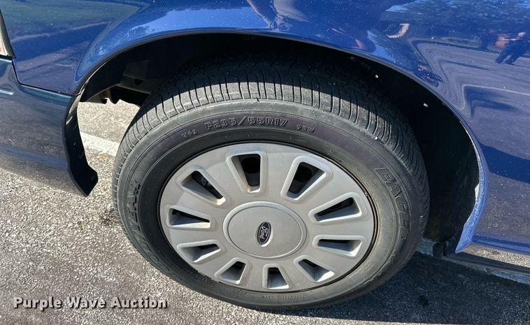 image for item DR2719 2011 Ford Crown Victoria  Police Interceptor