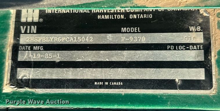 image for item DV2838 1985 International Harvester F9370 water truck