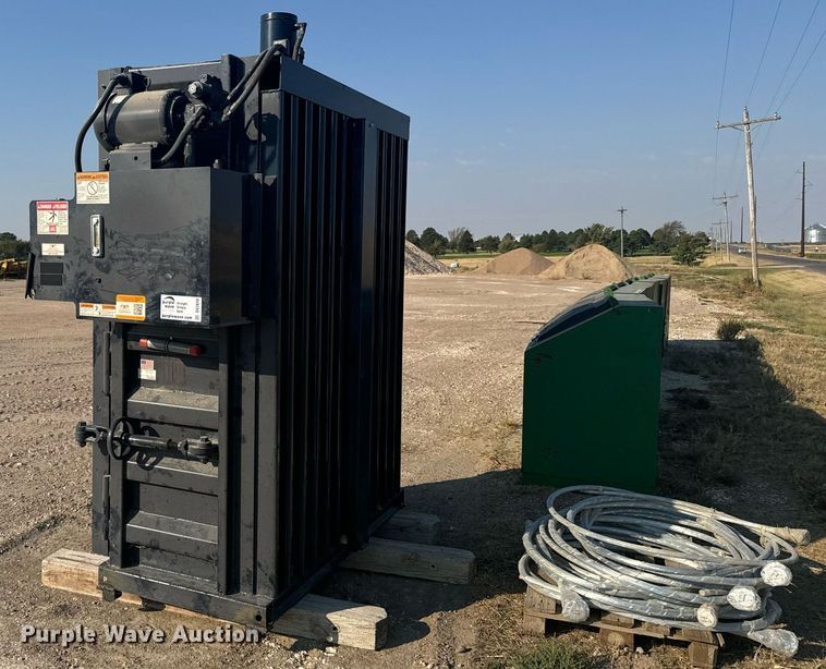 image for item DV2839 Refuse equipment