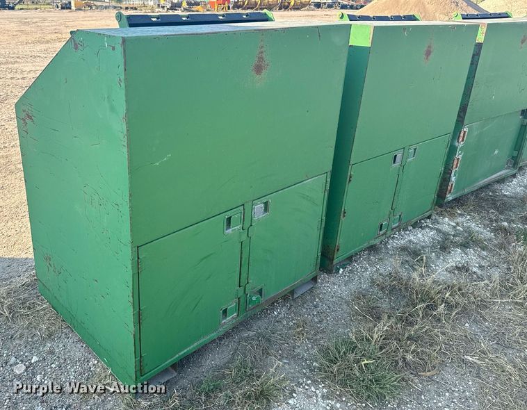 image for item DV2839 Refuse equipment