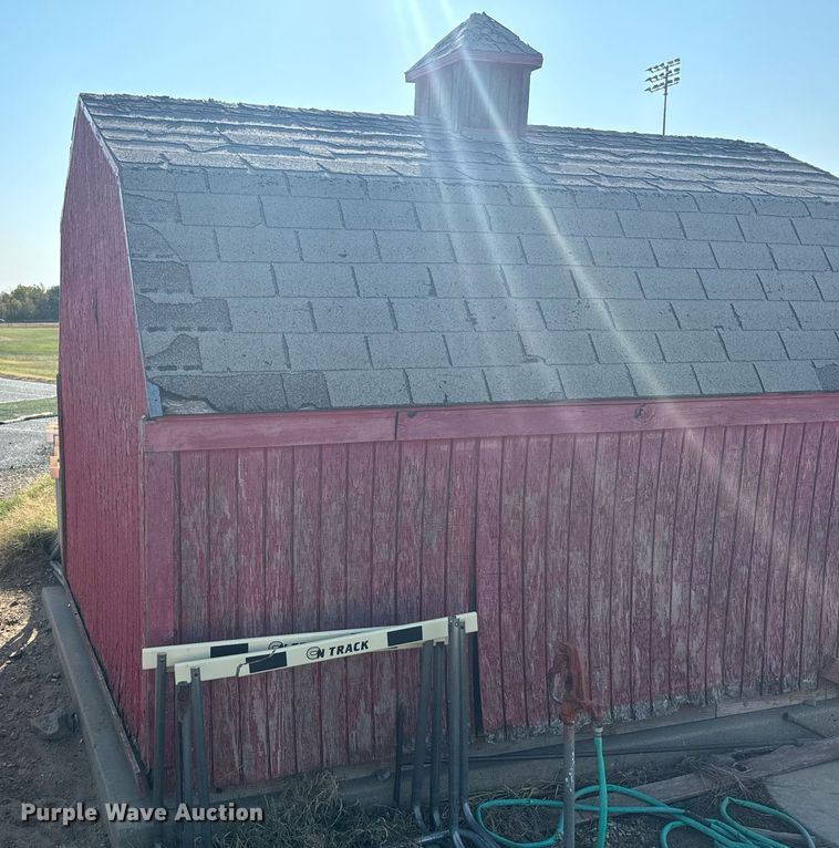 image for item DV2840 Storage shed