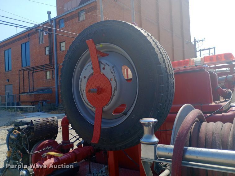 image for item DW0781 2004 Ford  F450 brush fire truck