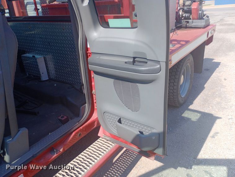 image for item DW0781 2004 Ford  F450 brush fire truck