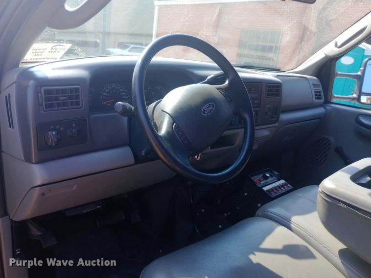 image for item DW0781 2004 Ford  F450 brush fire truck