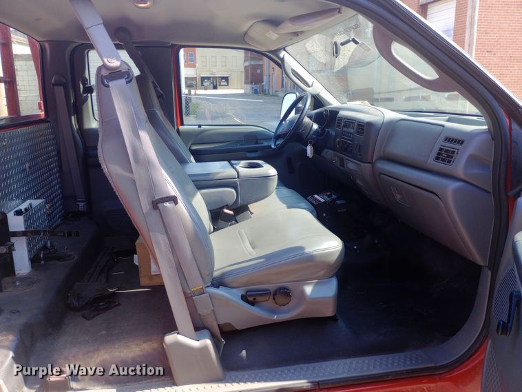 image for item DW0781 2004 Ford  F450 brush fire truck