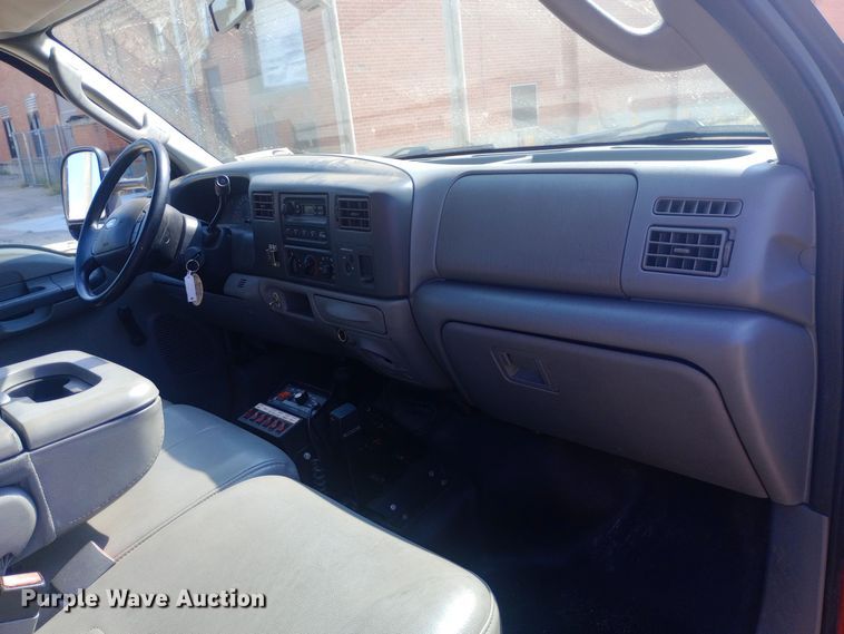 image for item DW0781 2004 Ford  F450 brush fire truck