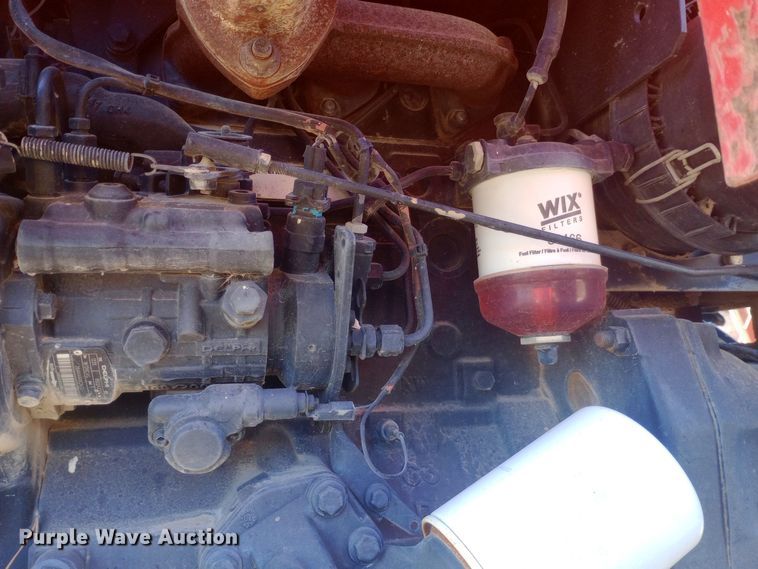 image for item DW0787 Massey Ferguson 1040 tractor