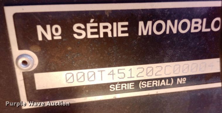 image for item DW0787 Massey Ferguson 1040 tractor