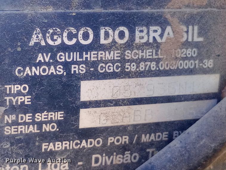 image for item DW0787 Massey Ferguson 1040 tractor