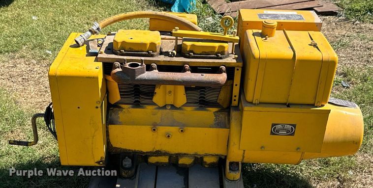 image for item DX1390 2003 Onan J120-S generator