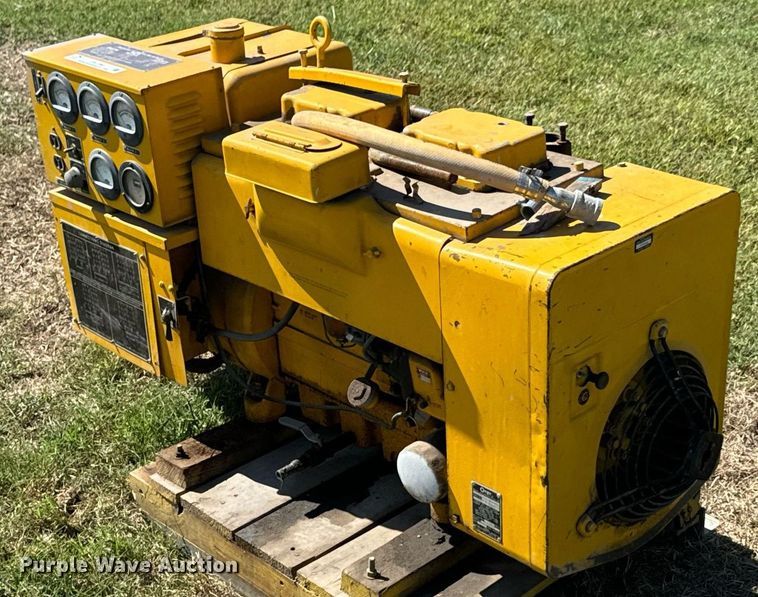 image for item DX1390 2003 Onan J120-S generator