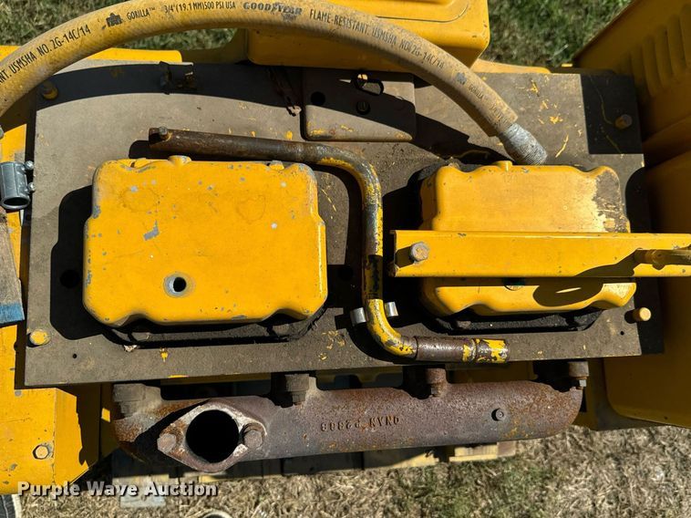 image for item DX1390 2003 Onan J120-S generator