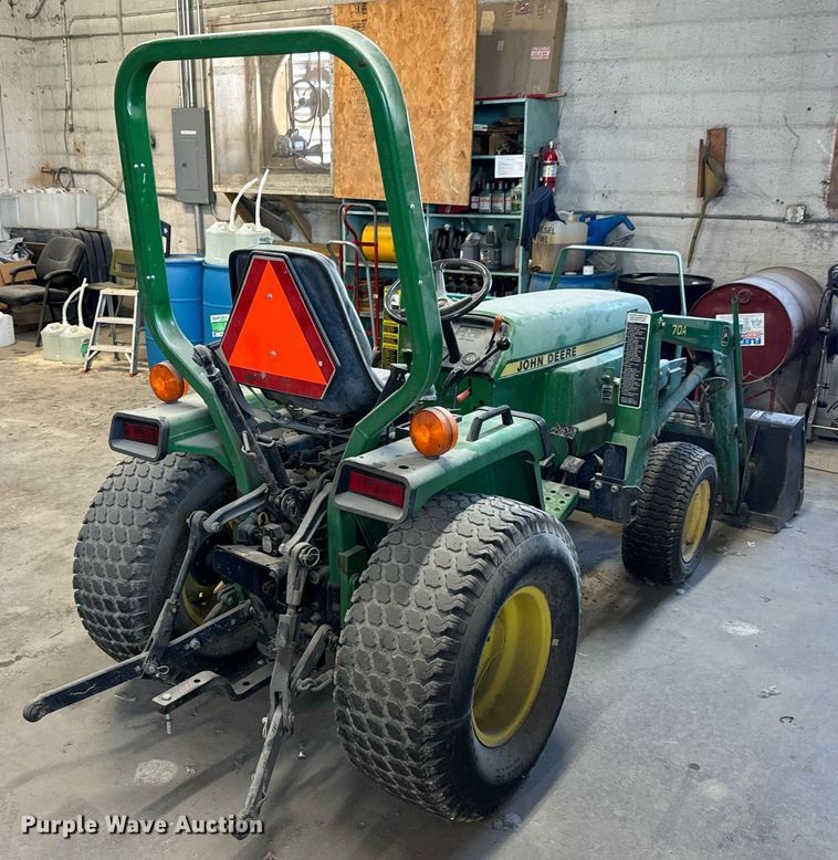 image for item DX1391 1994 John Deere 855 tractor