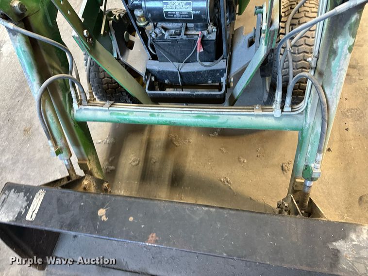 image for item DX1391 1994 John Deere 855 tractor