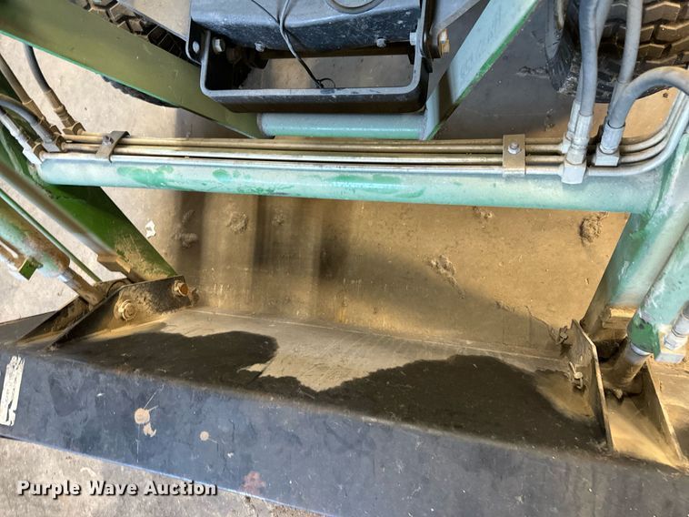 image for item DX1391 1994 John Deere 855 tractor