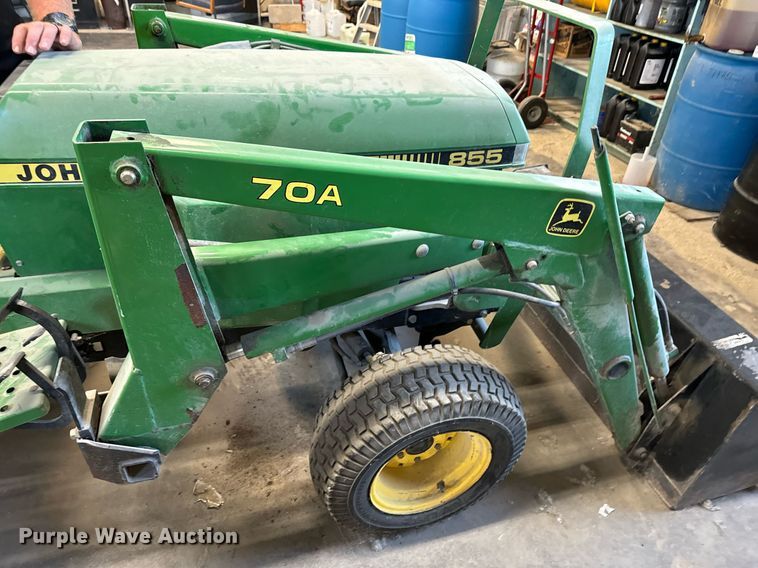 image for item DX1391 1994 John Deere 855 tractor