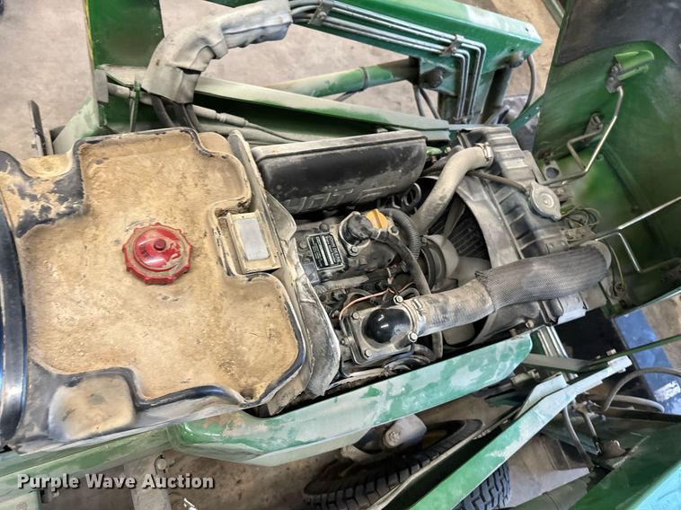 image for item DX1391 1994 John Deere 855 tractor