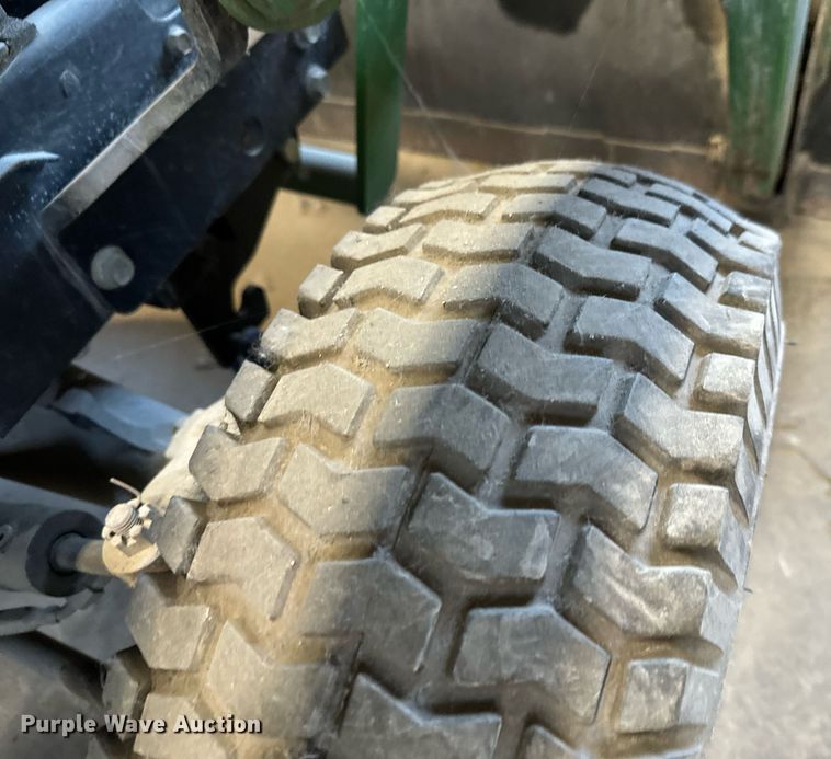 image for item DX1391 1994 John Deere 855 tractor