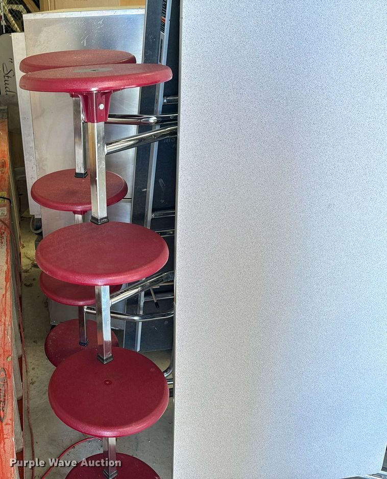 image for item DX1392 Restaurant equipment