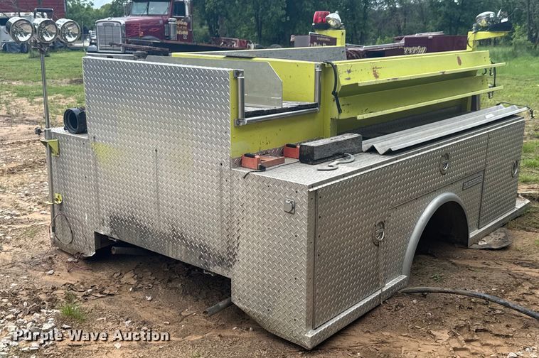 image for item DX1395 Saulsbury fire truck bed