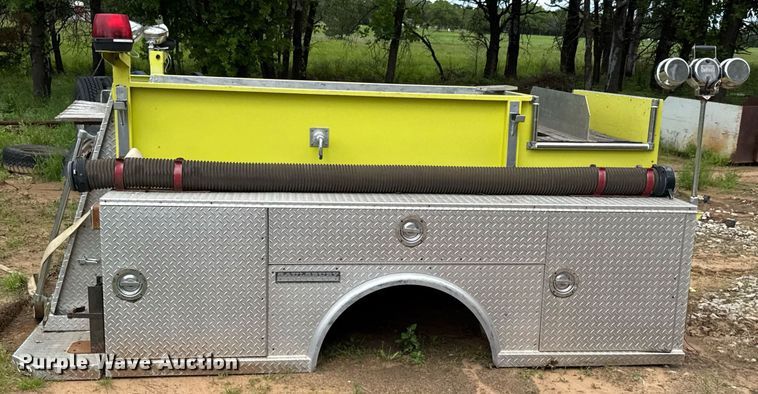 image for item DX1395 Saulsbury fire truck bed