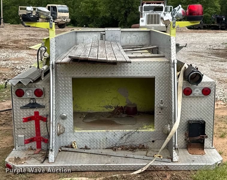 image for item DX1395 Saulsbury fire truck bed