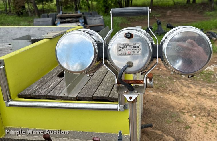 image for item DX1395 Saulsbury fire truck bed