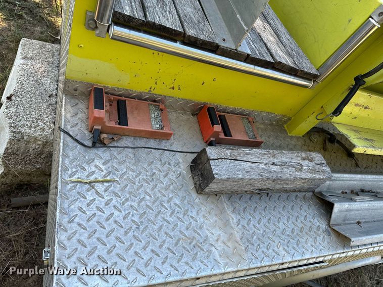 image for item DX1395 Saulsbury fire truck bed