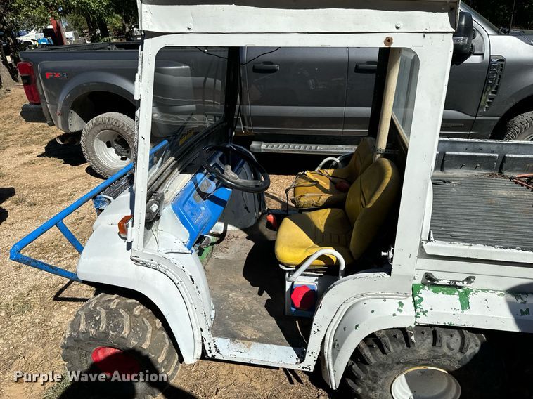 image for item DX1397 2001 John Deere Gator utility vehicle