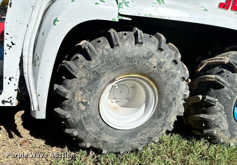 image for item DX1397 2001 John Deere Gator utility vehicle