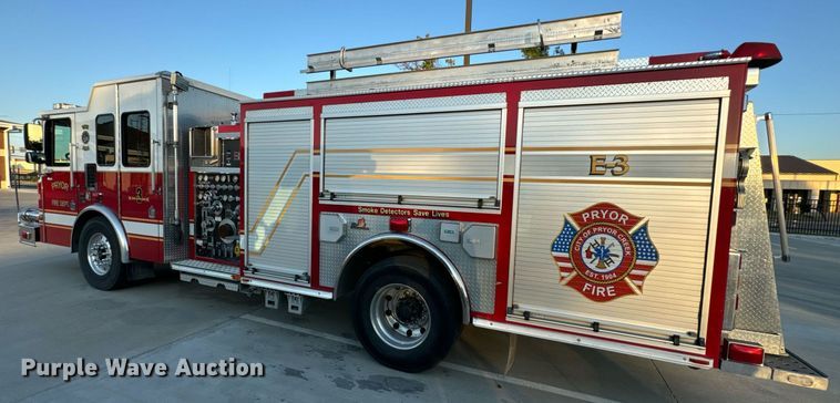 image for item DX1448 2005 HME 1872 pumper fire truck