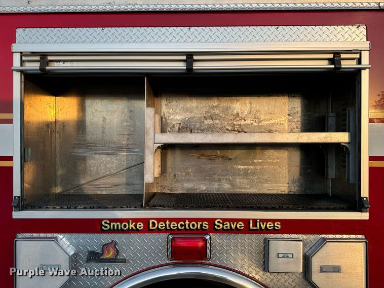 image for item DX1448 2005 HME 1872 pumper fire truck